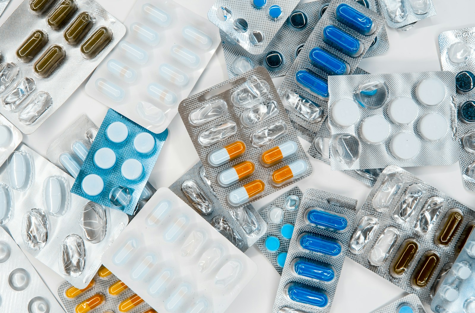 100%医薬品関税の衝撃 — トランプ政権Section 232が問う製薬サプライチェーンの脆弱性
